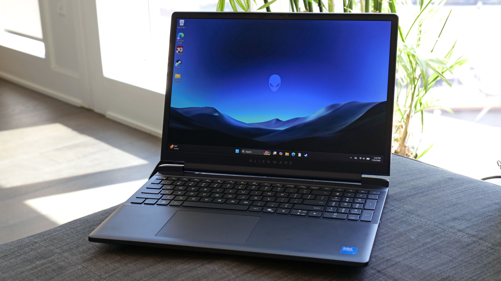 Alienware 15 Review: Budget Gaming Power at $1,200