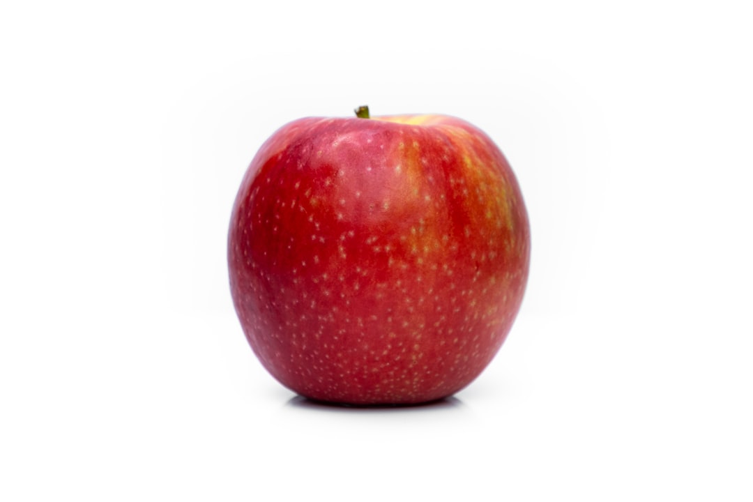 Apple Keeps Hide My Email on @icloud.com After Reversal