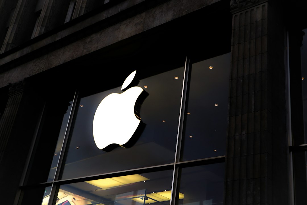 Apple Teams With ROSÉ to Spotlight iPhone 18 Pro Cameras