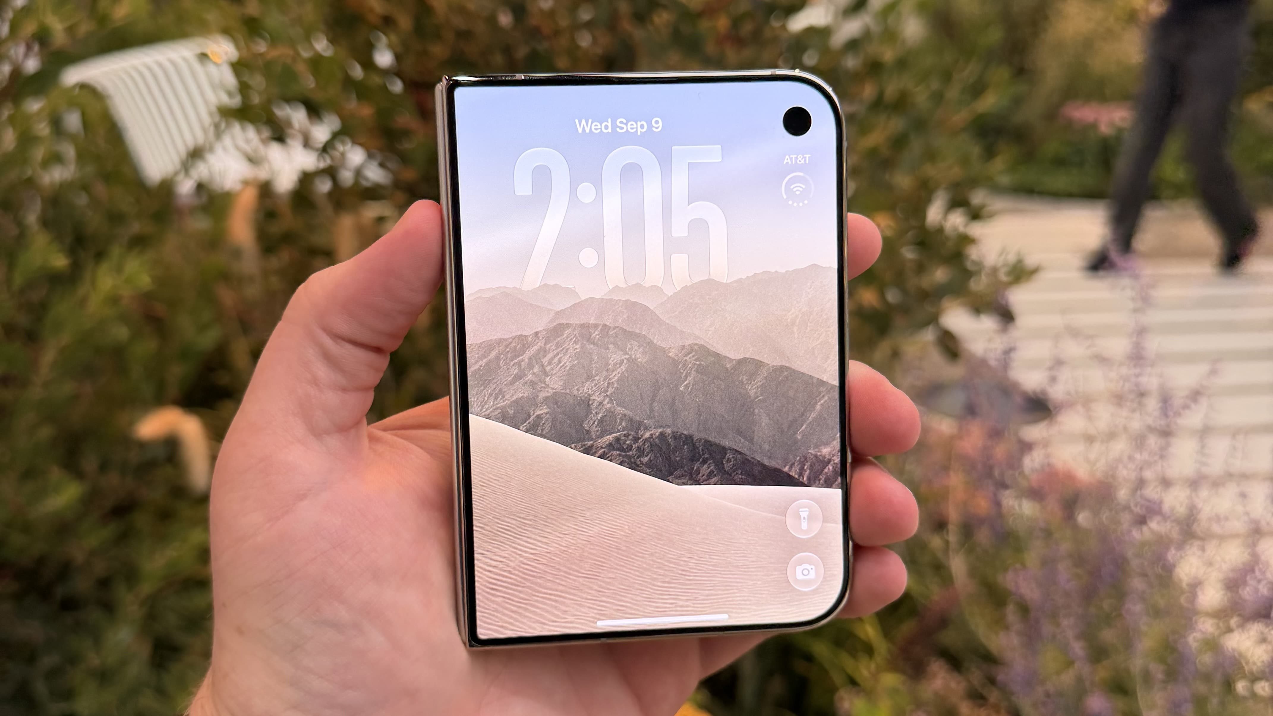 Apple VP Tom Marieb Details iPhone Duo Durability