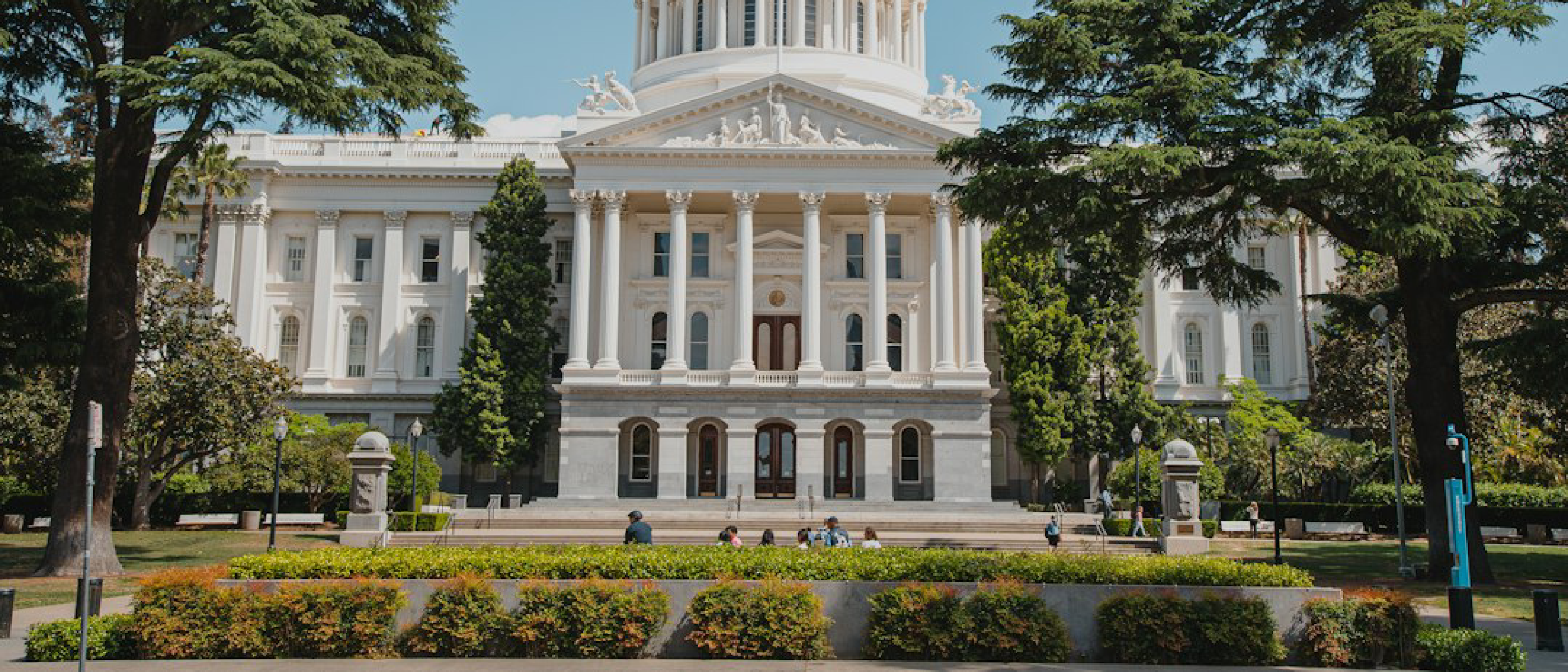 California Vetoes Bill Banning Secret Recording Glasses