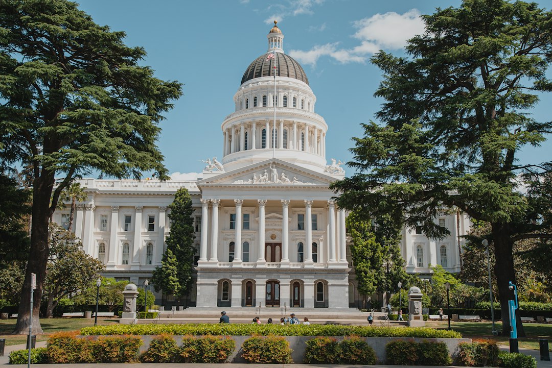 California Vetoes Bill Banning Secret Recording Glasses