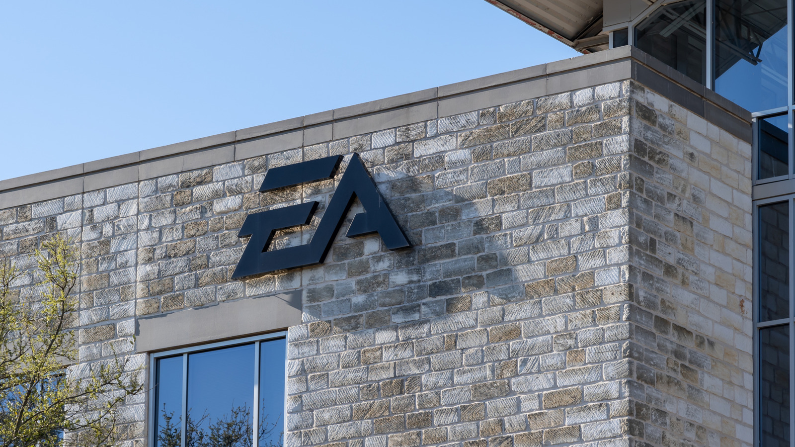 EA Shuts Down BioWare, Cuts 400 Jobs, Shifts Strategy