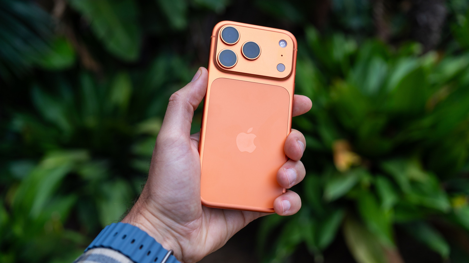 Mastering iPhone Live Text & Visual Intelligence