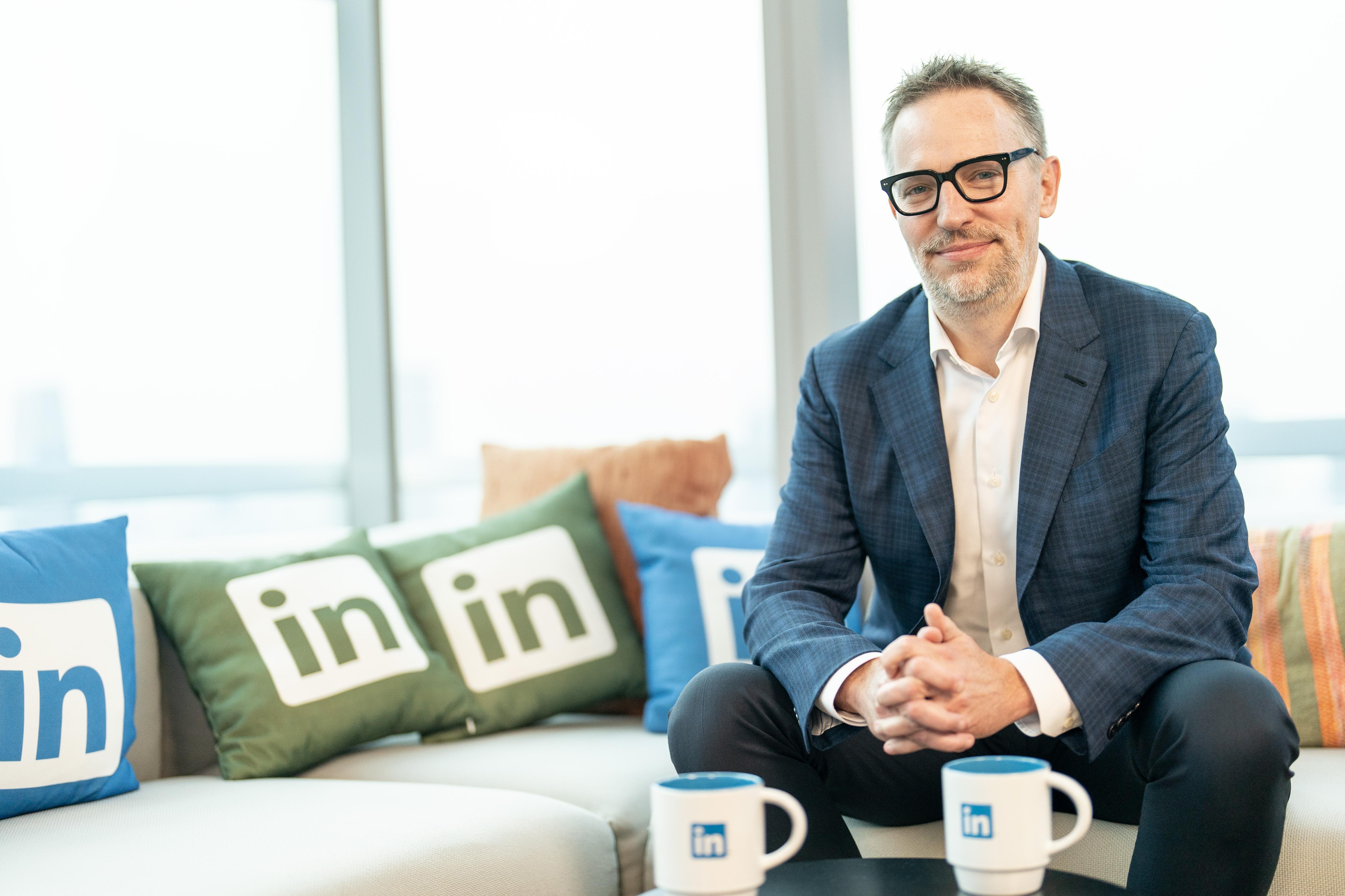 Microsoft’s Office & Teams Leader Ryan Roslansky Departs