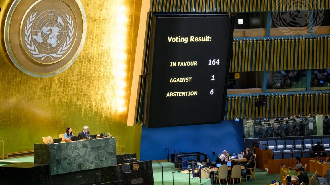 UN Pushes Accurate Maps: Equal Earth vs Mercator