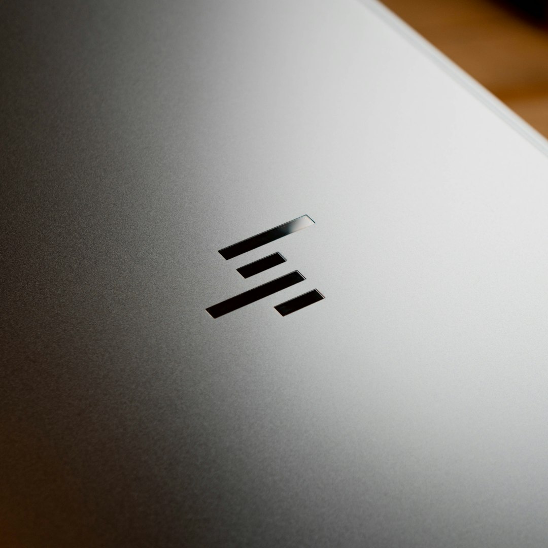 HP OmniBook 5: 42% Off, OLED Powerhouse & Snapdragon