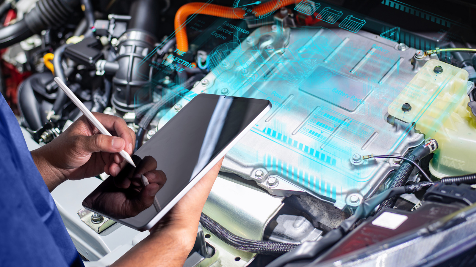 When a Hybrid Battery Fails: Symptoms, Risks & Fixes
