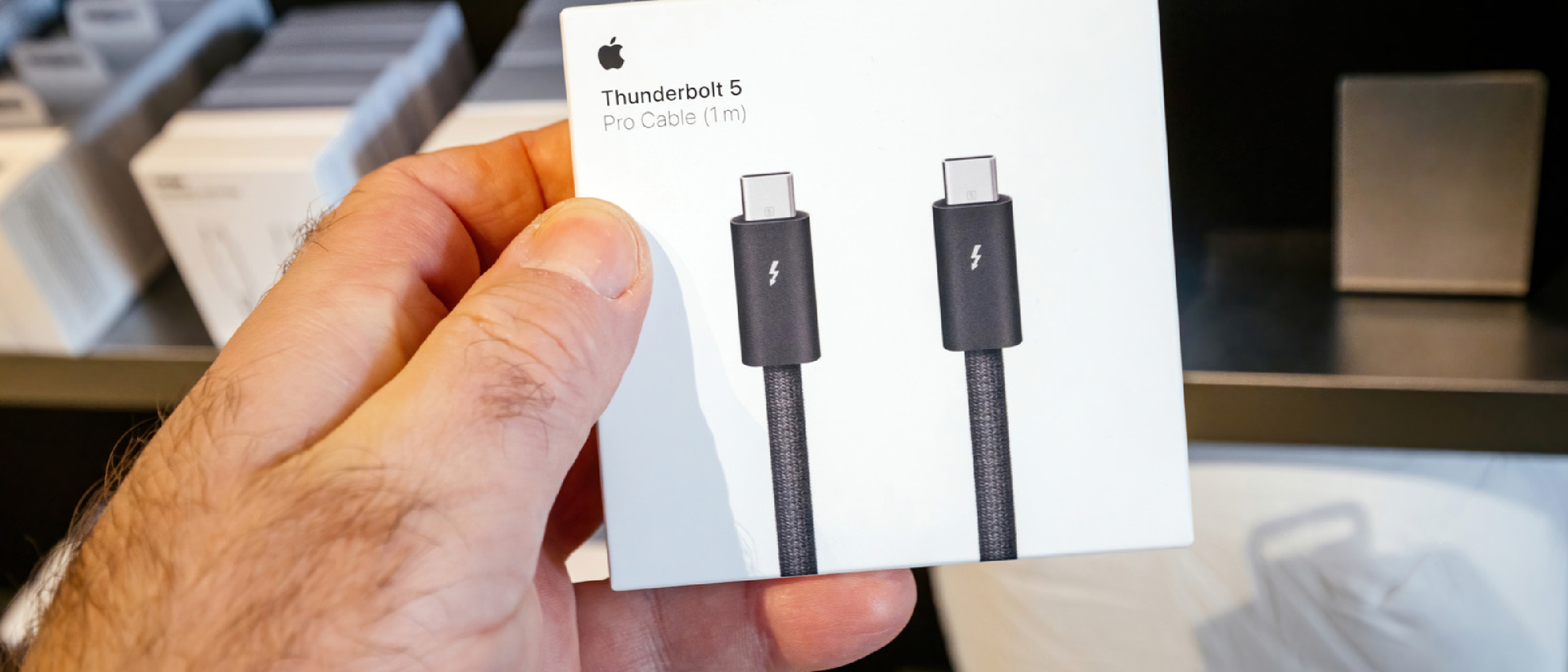 Thunderbolt 4 vs 5: Speed, Power & Real‑World Impact